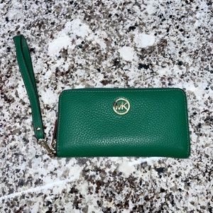 Michael Kors Small Wallet/Wristlet in Green